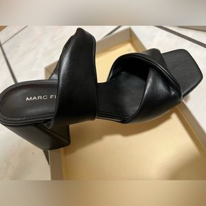 Brand New Marc Fischer Size 7 Kari Block Heel Sandals - Black